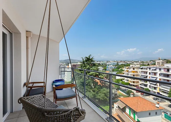 公寓 Le 701, Climatise, Toit Terrasse Vue Mer, Parking 昂蒂布