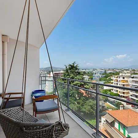 公寓 Le 701, Climatise, Toit Terrasse Vue Mer, Parking 昂蒂布